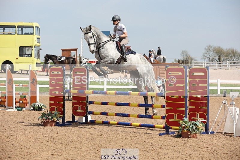 240510A-144827-07863 - Cls 17 1.05m National Am Quali