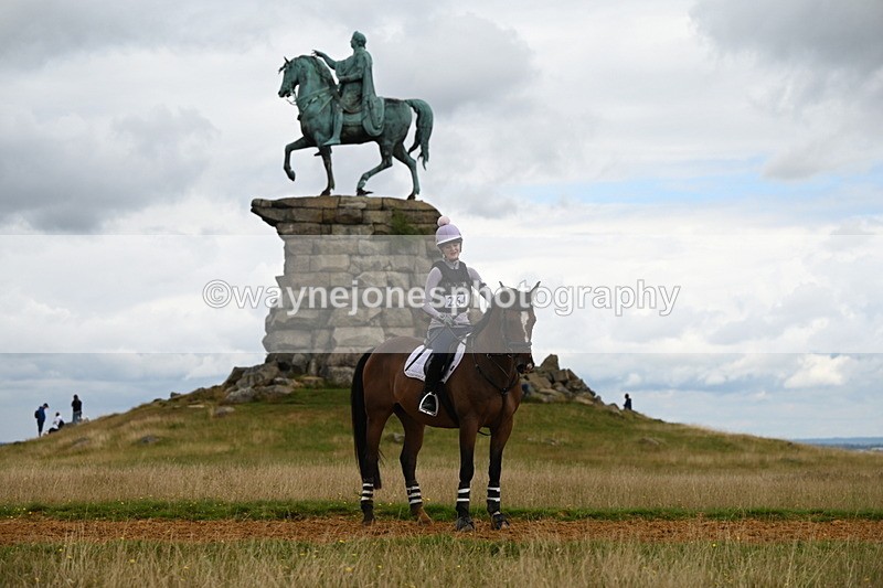 DSC_7242 - Time at Statue 12:45 to 13:15
