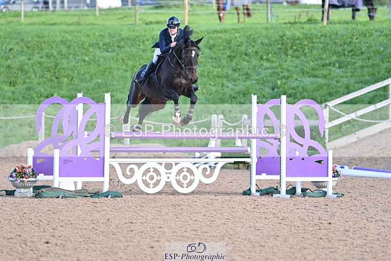 231014A-104011-04177 - Cls 18 Newcomers & 1.10m Open