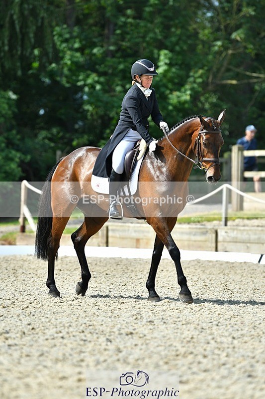 230525-104247-03958 - 414-L_E_B_LIAS_JEWEL-Jonelle_Price-DR