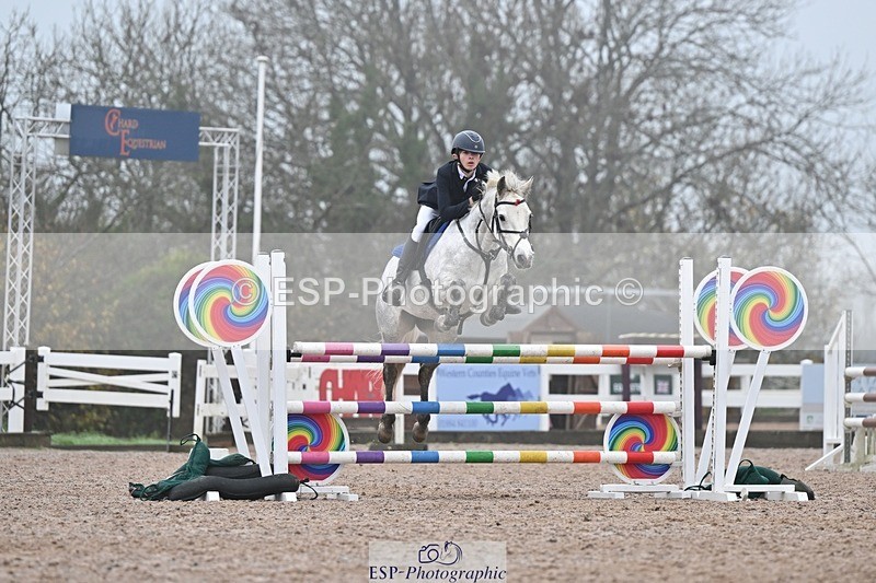 251115-123421-00998 - Cls 10 Pony Foxhunter and 1.10m Open