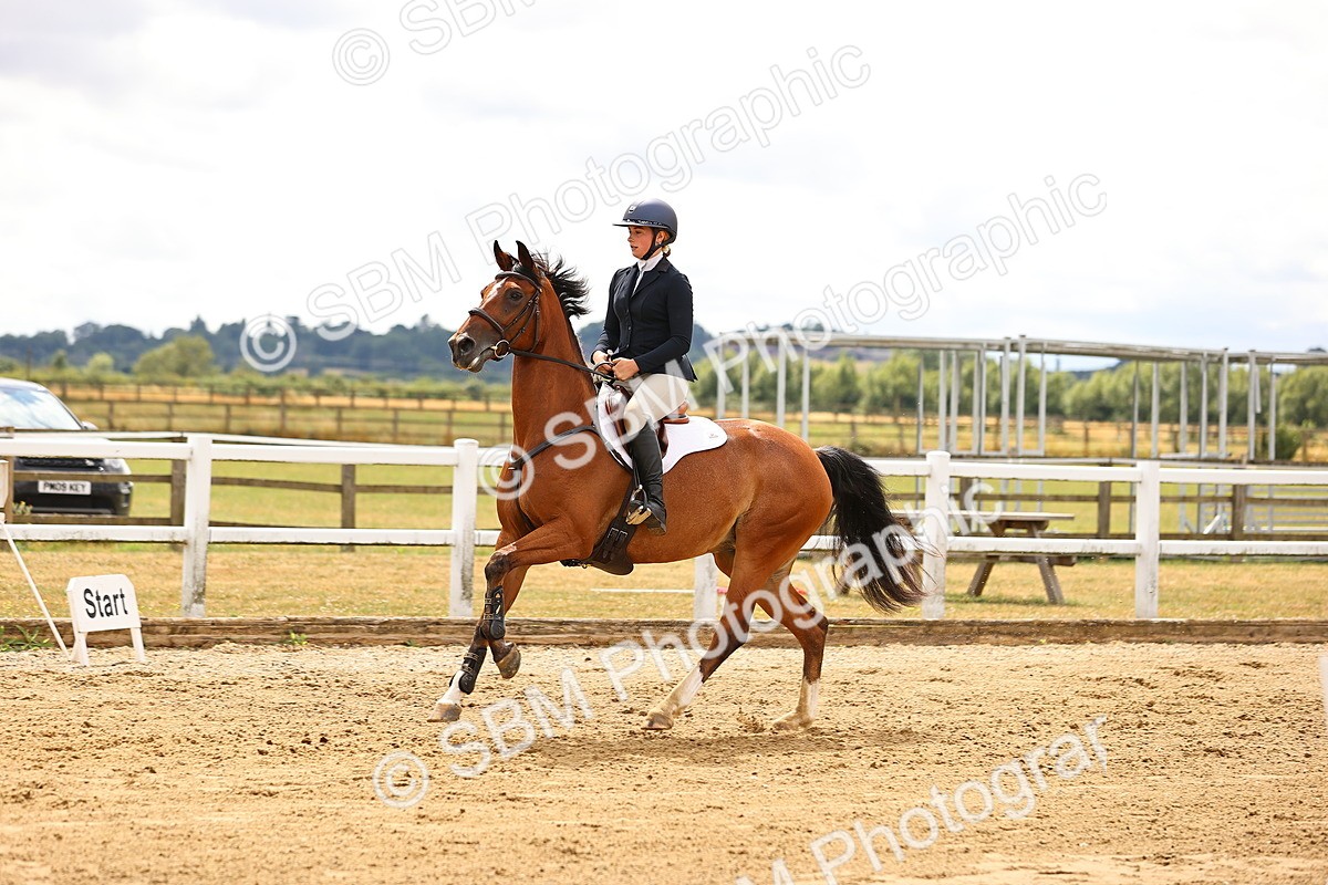 SBM_026839 - Class 13 - Senior Newcomers - 1.10m