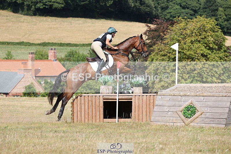 250802A-161816-07508 - E-211-Torie.Sleep-CLEVER