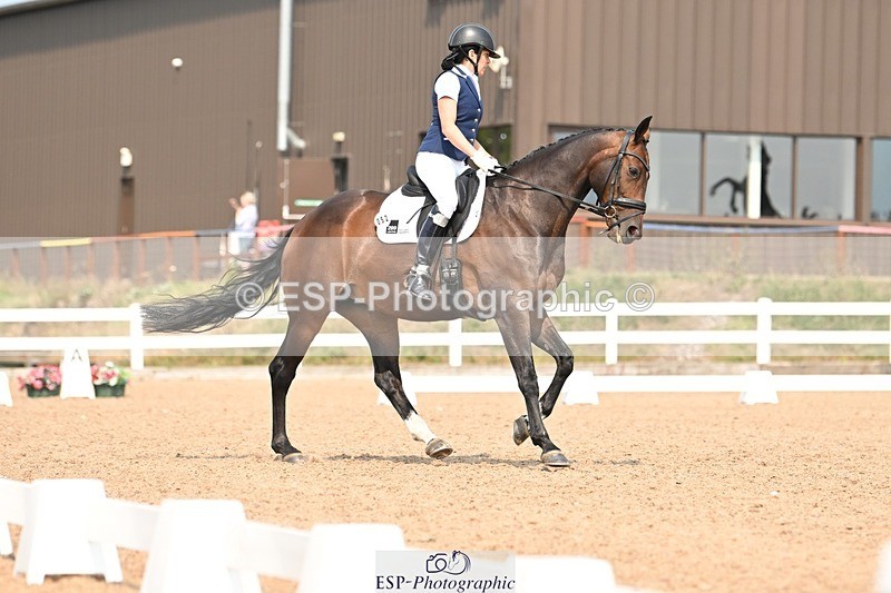 250816-141311-05047 - 052-Marcela.PomphreyLinkeltje.DE.J