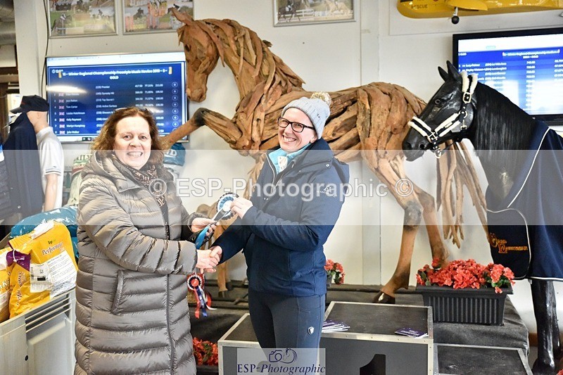 250215-153434-04452 - Medium Gold Presentations