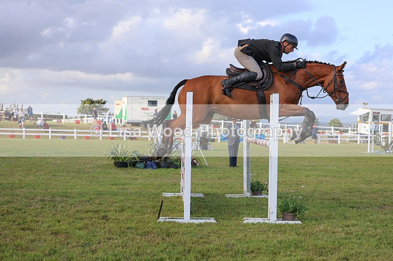 3E7A4790 - Class C1: Showjumping Senior Newcomers/1.10m open