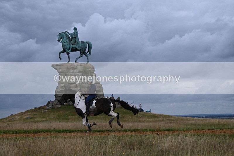 DSC_5060 - Time at Statue 11:10 to 11:42