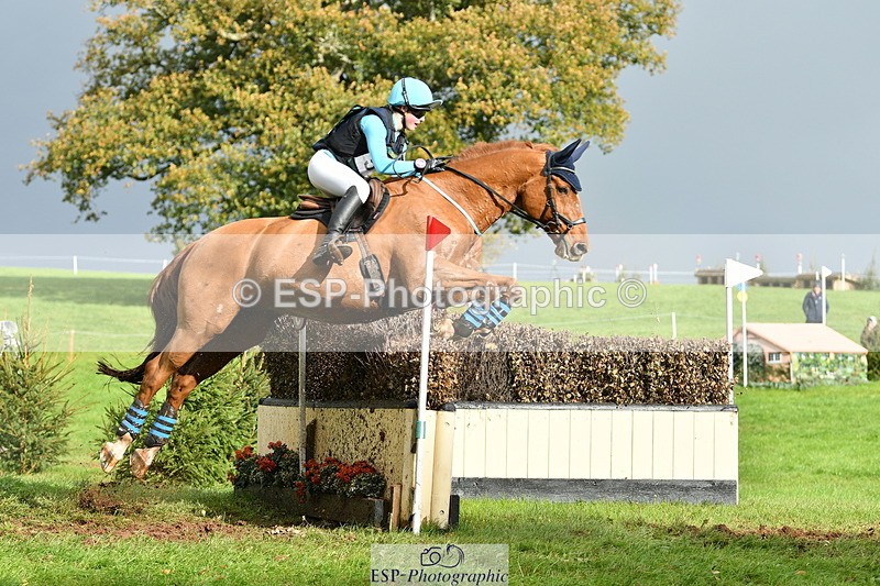251025A-142952-21231 - G-513-Mimi.van.Ufford