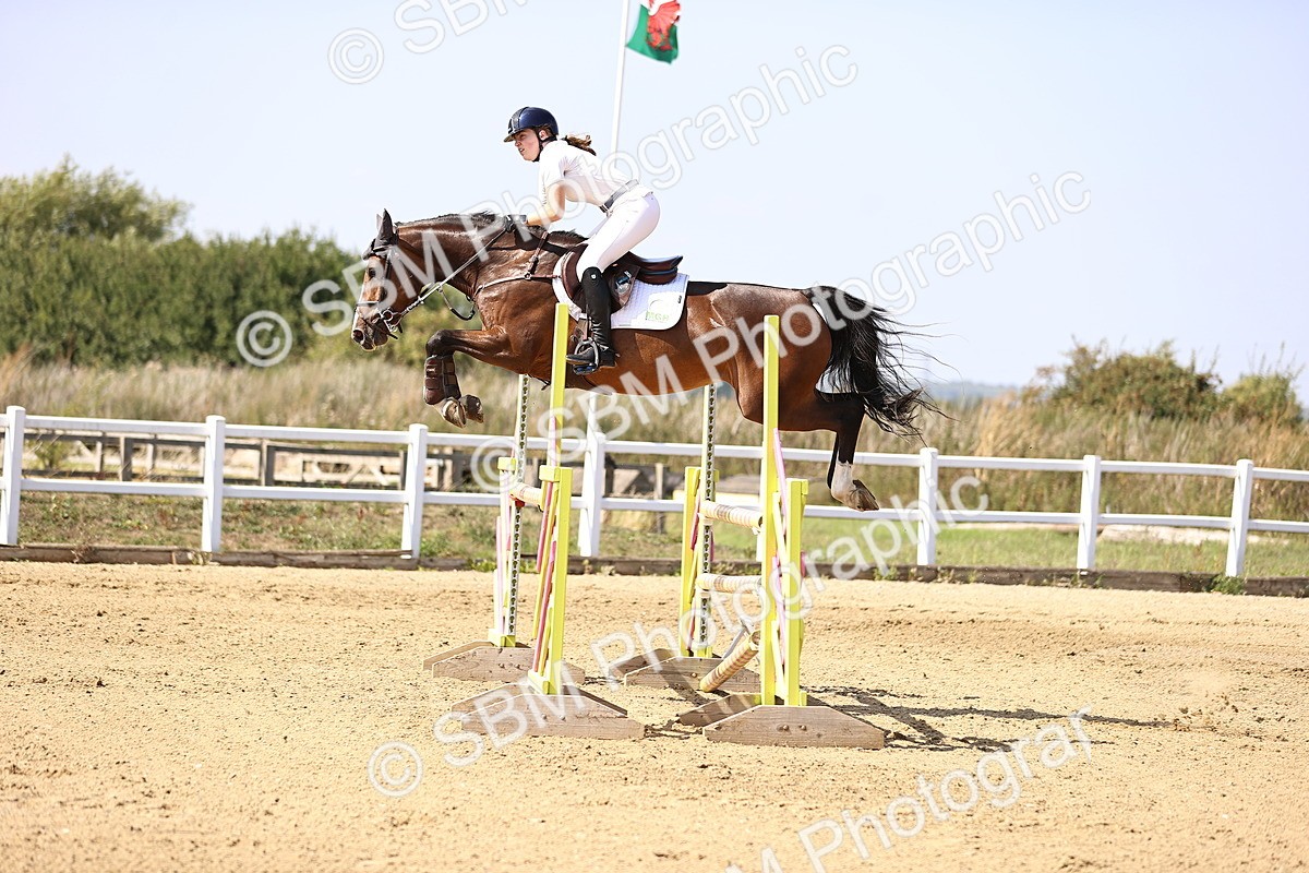 SBM_006869 - Class 13 - Senior Newcomers - 1.10m