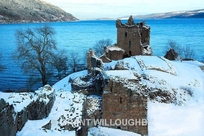 Urqhart castle Loch Ness - Horizontal