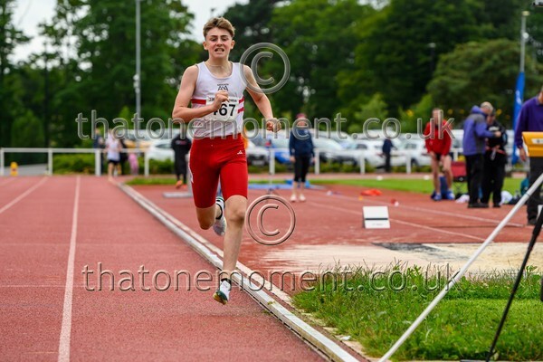 ComMast25-912661 - Track Male Set Two