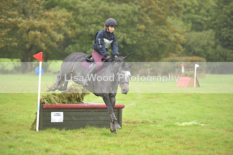 RAY_9870 - Class 2: 70cm: Corner