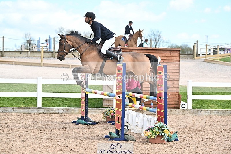 240418A-141104-03770 - Cls 13, 1 Star Bronze Tour 1.10m