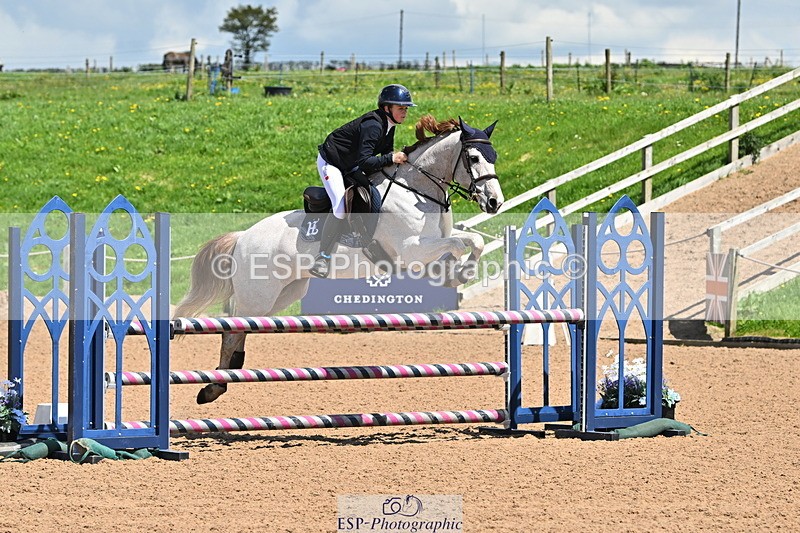 240504A-125431-01668 - Cls 4 Blue Chip Pony Newcomers & 1m Open