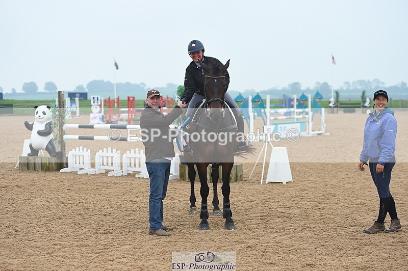 230916A-161238-05547 - Cls 18 Snr 95cm Derby