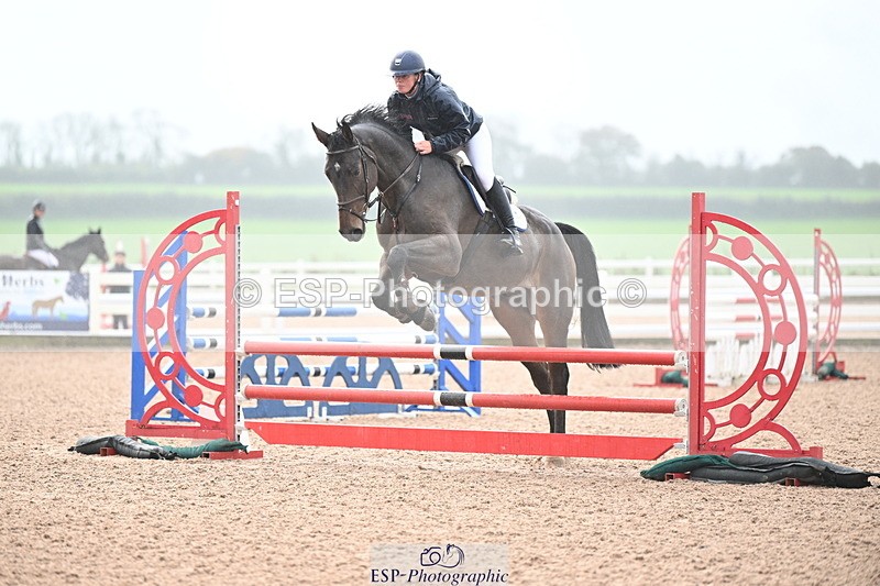 241023A-104225-00406 - Cls 0 Clear Round