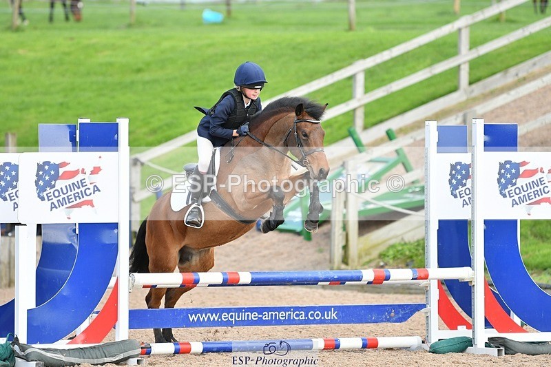 251026-110919-02269 - Cls 21+22 70cm Club and Schools