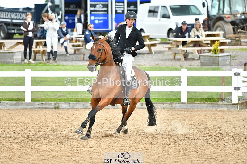 230721A-142854-06927 - Cls 22, 1 Star Gold 1.30m