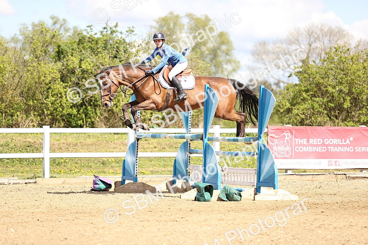 SBM_004234 - Class 17 - Senior Newcomers - 1.10m