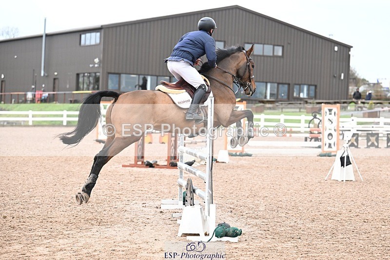 251105-113825-00395 - Cls 02 Disco & 1.00m Open