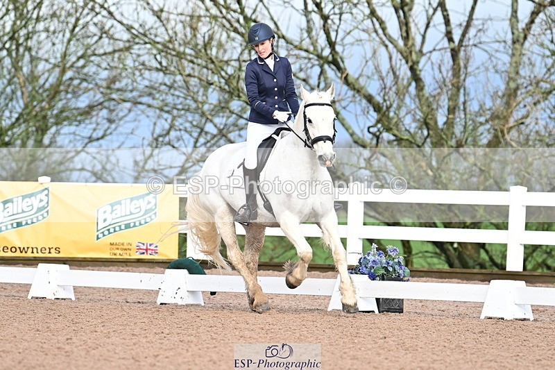 240218A-092640-04756 - 112-Sarah.Browne-Domino.star