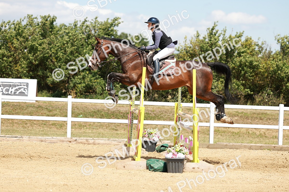 SBM_007568 - Class 3 - Senior Newcomers - 1.10m Open