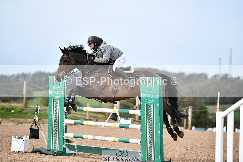 260313-105717-01201 - Cls 2 Snr Newcomers