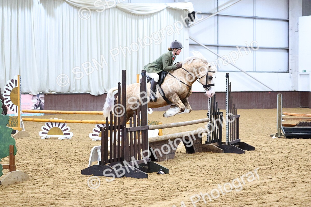 SBM_003500 - Class 37 - 80cm Training Stakes