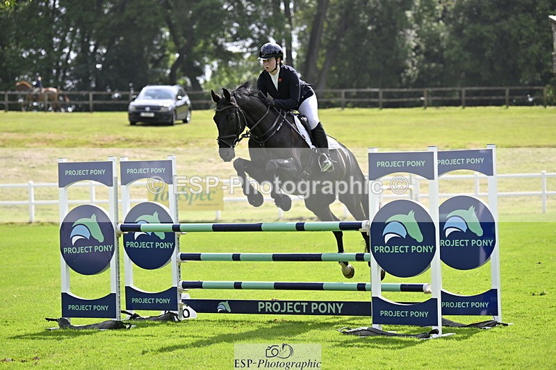 250613A-105133-00602 - Cls 1 Snr Newcomers and 1.10m Open