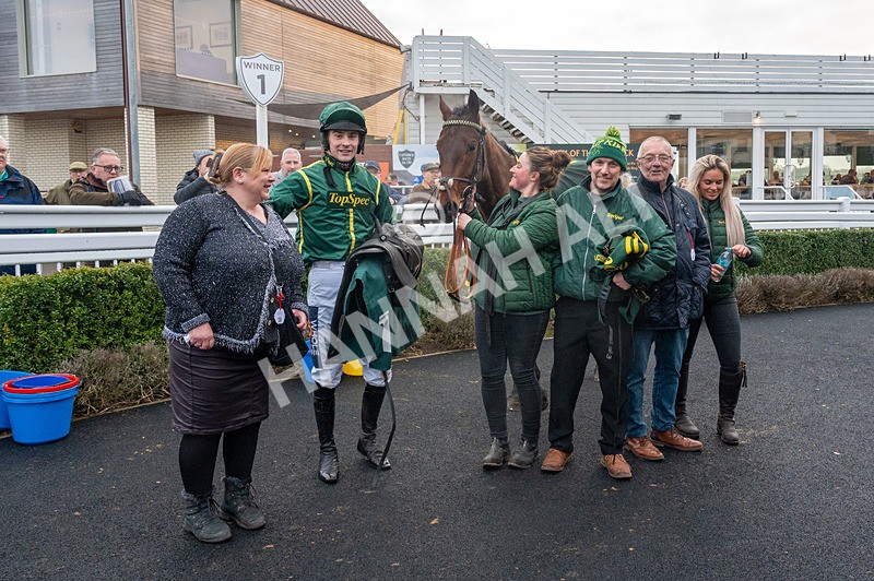 220125-Race 6-Bathgate-2805 - Race 6