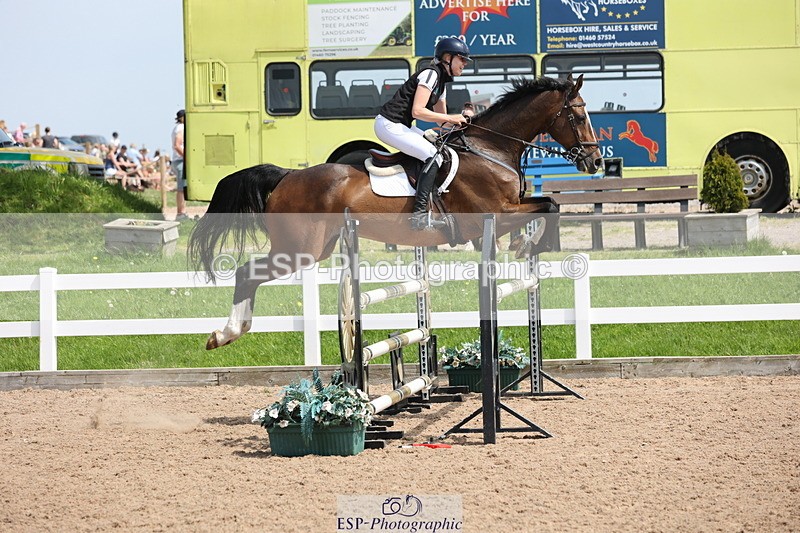 240510A-141509-07536 - Cls 17 1.05m National Am Quali