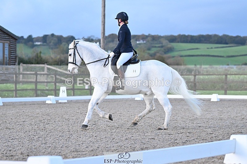 231105-162201-04078 - Cls 4 Novice 24 15.24 to 16.35 break