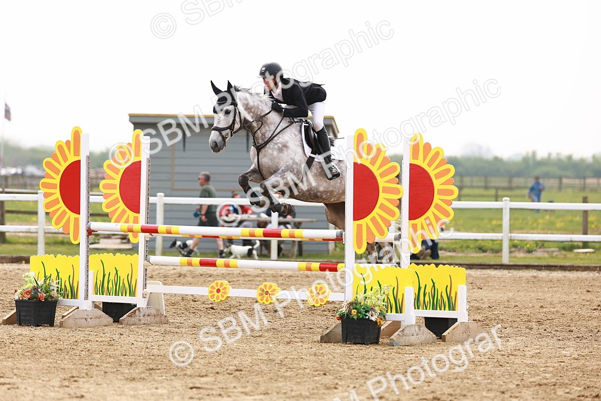  - Class 18 - Senior Newcomers - 1.10m