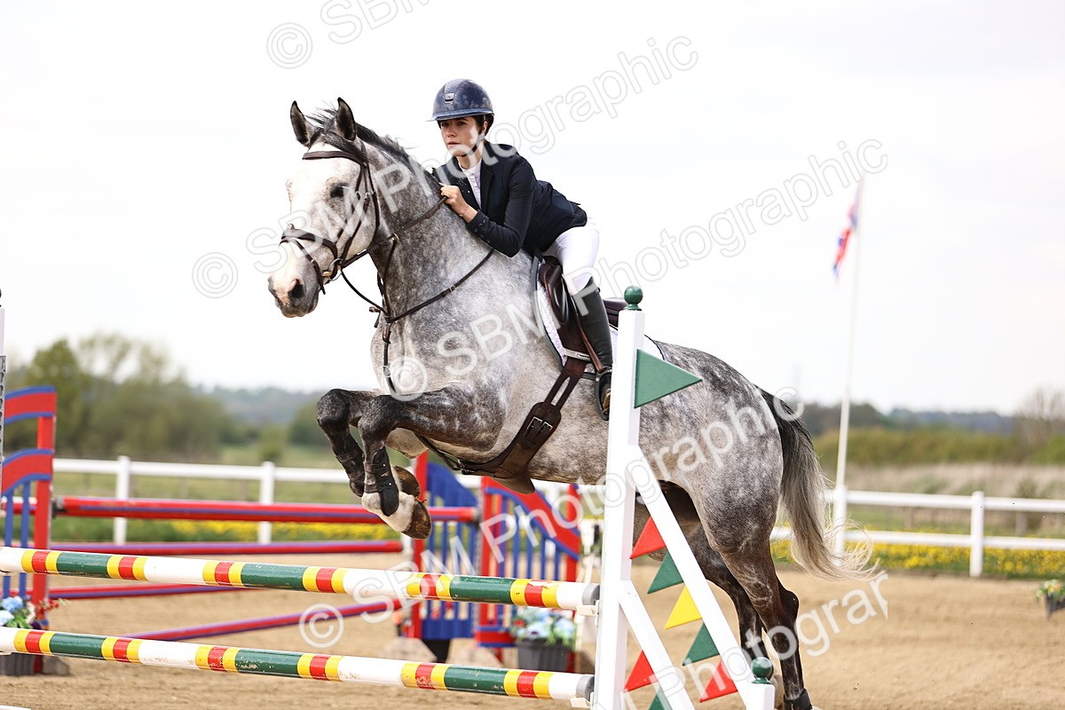 SBM_002312 - Class 11 - Senior newcomers - 1.10m