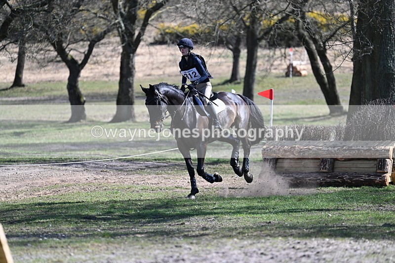 WJ7_0891 - XC Time 13:13 to 13:21