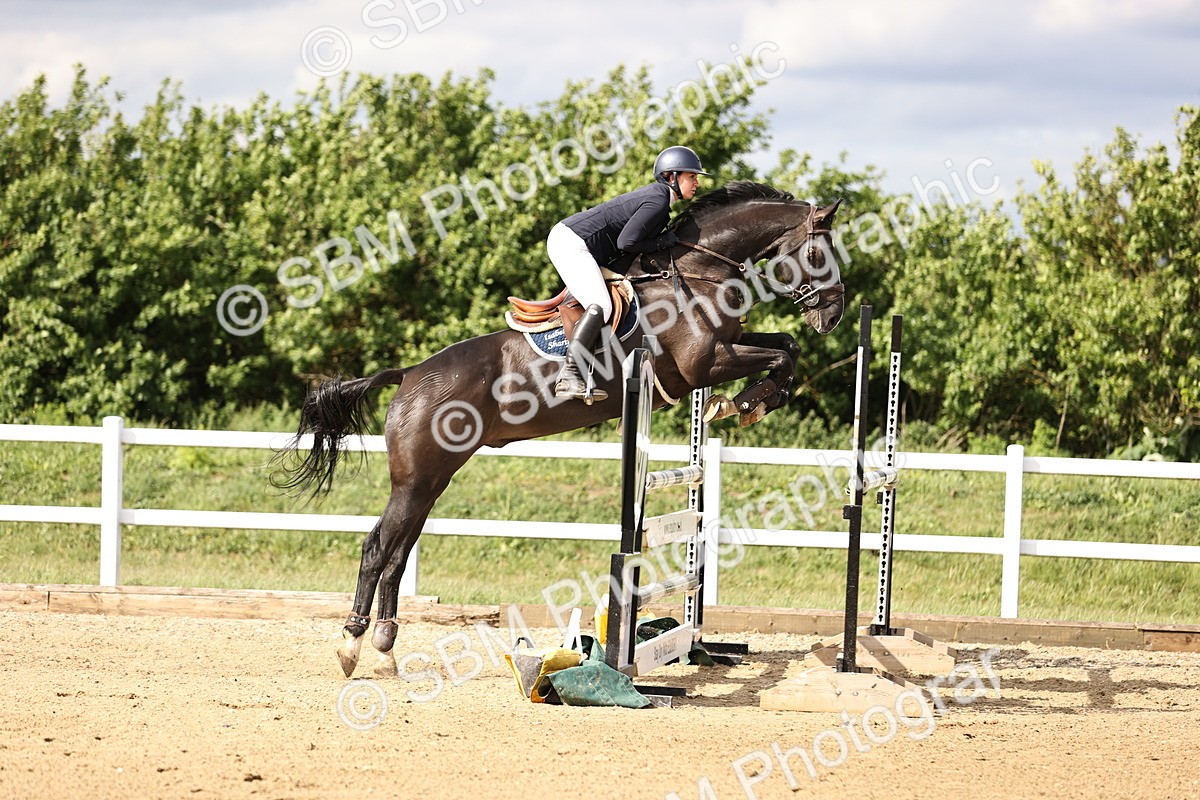 SBM_003734 - Class 13 - Senior Foxhunter - 1.20m