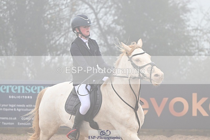 251115-111311-00210 - Cls 8 Pony Discovery and 90cm Open