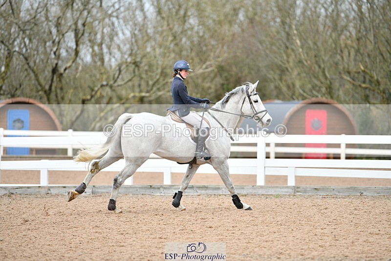 240124A-124918-00551 - Cls 3 Newcomers & 1.10m Open