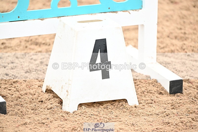 240828A-133101-00713 - Cls 1 Snr British Novice and 90cm Open