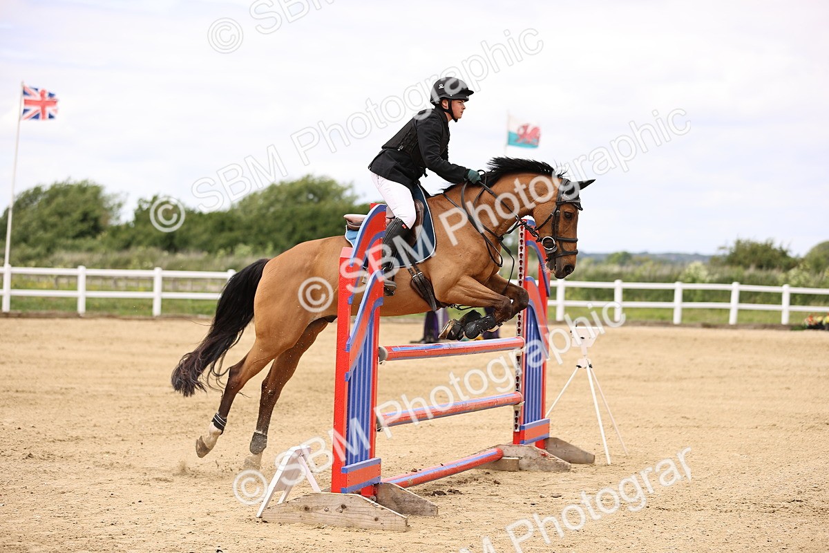 SBM_000411 - Class 4 - 1m showjumping