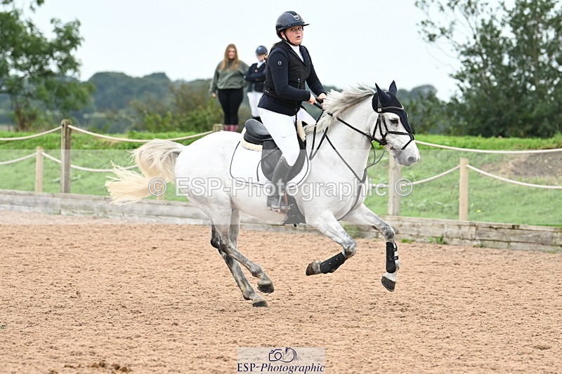 240907A-130323-01841 - Cls 3 Pony Medium Team 80cm & 90cm