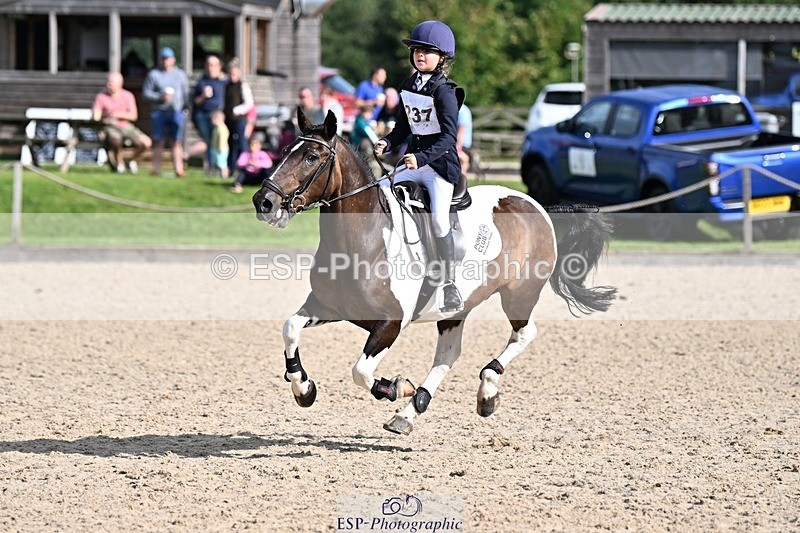 230825-093826-08242 - Round 2 Start to 11.15 coursewalk