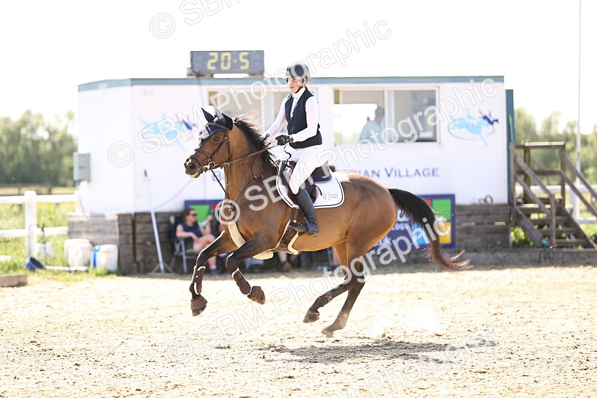 SBM_005330 - Class 13 Foxhunter / 1.20m