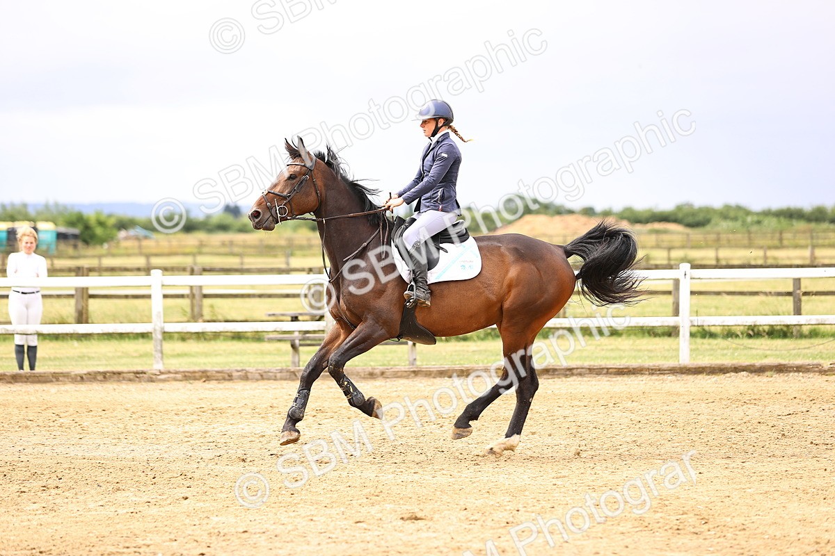 SBM_003029 - Class 21 - Senior Newcomers - 1.10m