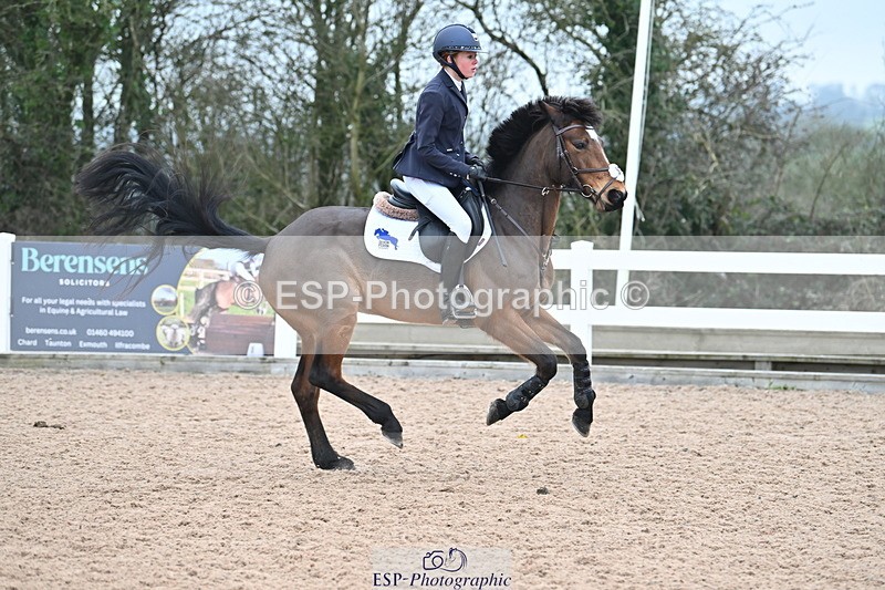 240128A-130441-01185 - Cls 5 Pony Foxhunter