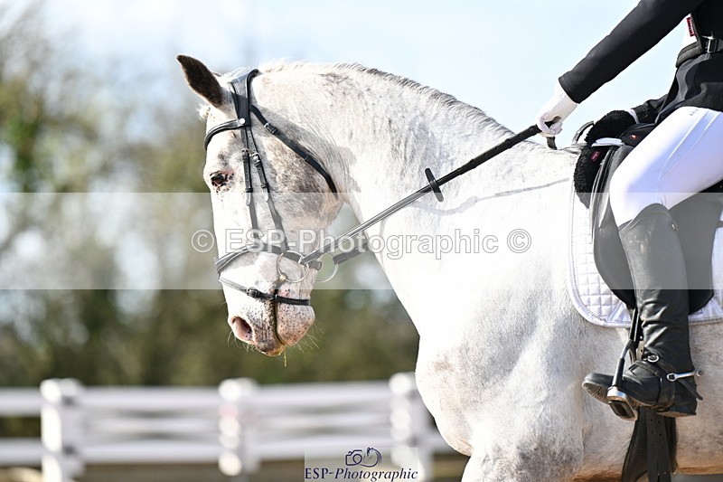 240324A-145500-04115 - Novice 27, 14.30 to 15.25