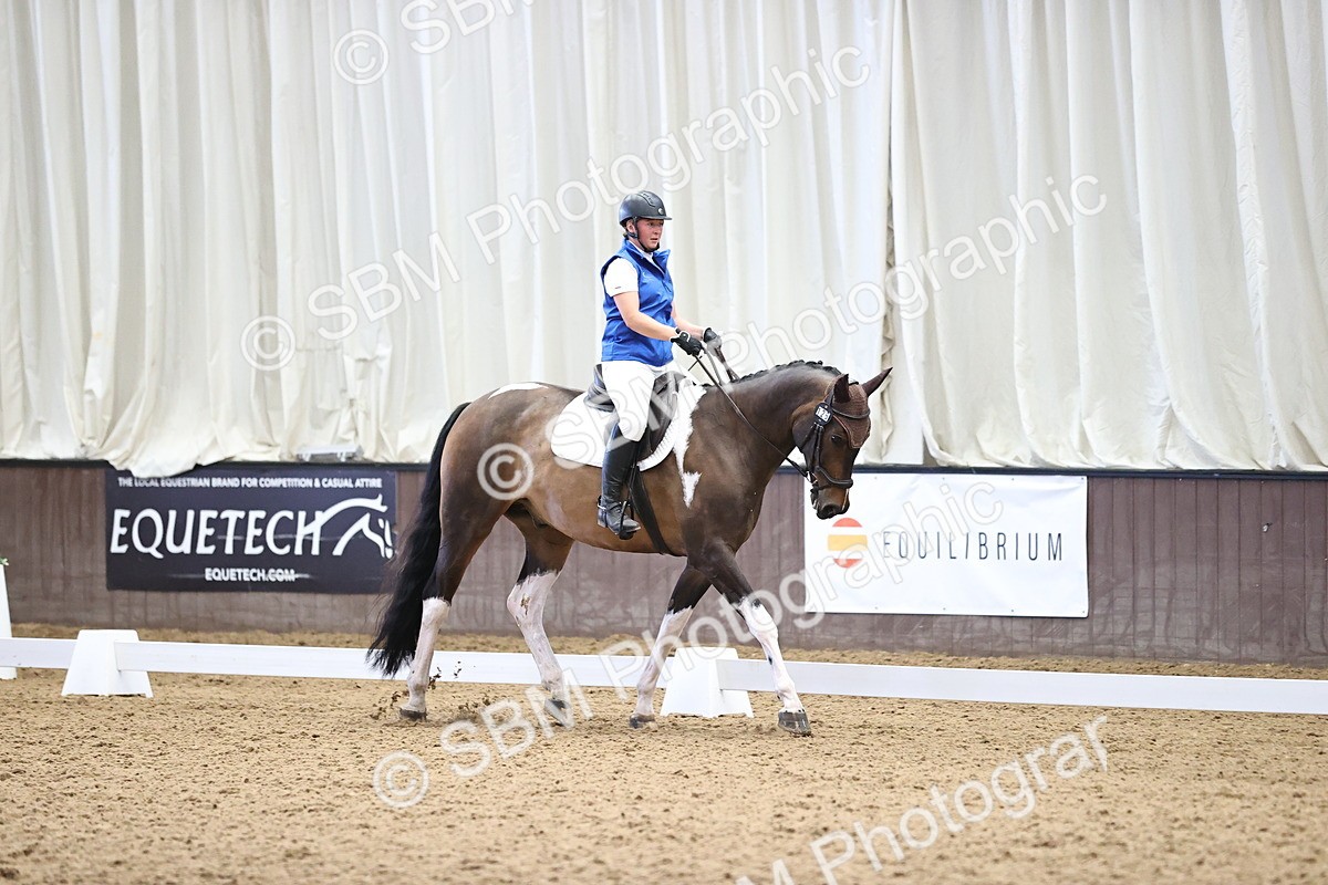 SBM_000506 - Novice 4 Warm Up