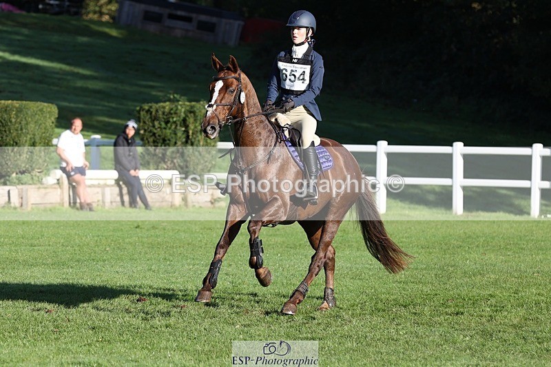 231022-095945-24248 - 654-BERNARD.BLACK-Darci.Barron-TrotUp+SJ