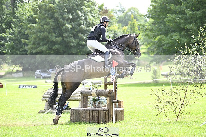 240804-121133-12570 - 364-Tom_Rowland-MONBEG_SKYFALL