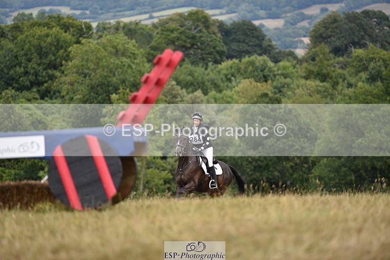 250802A-153954-07064 - F-284-Roxi.Foster-SKYES.ARCOS